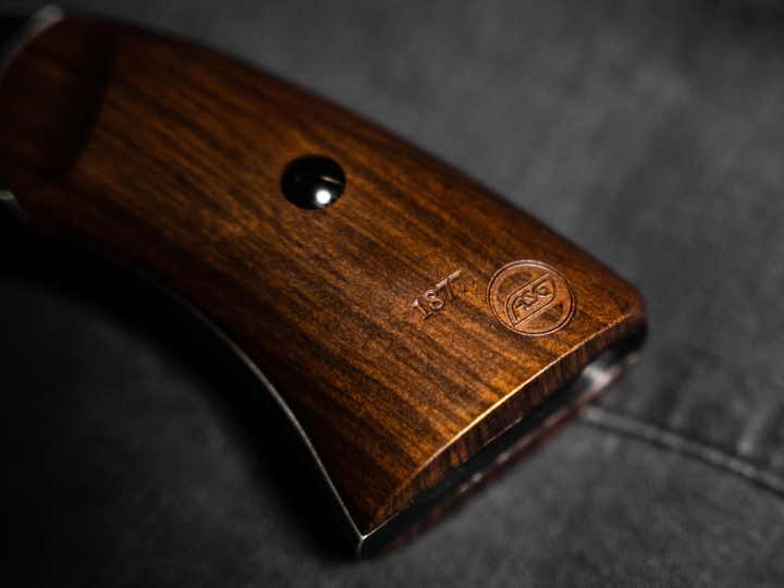 Schofield No.3 revolver – 4,5 mm graanulid – vananev must