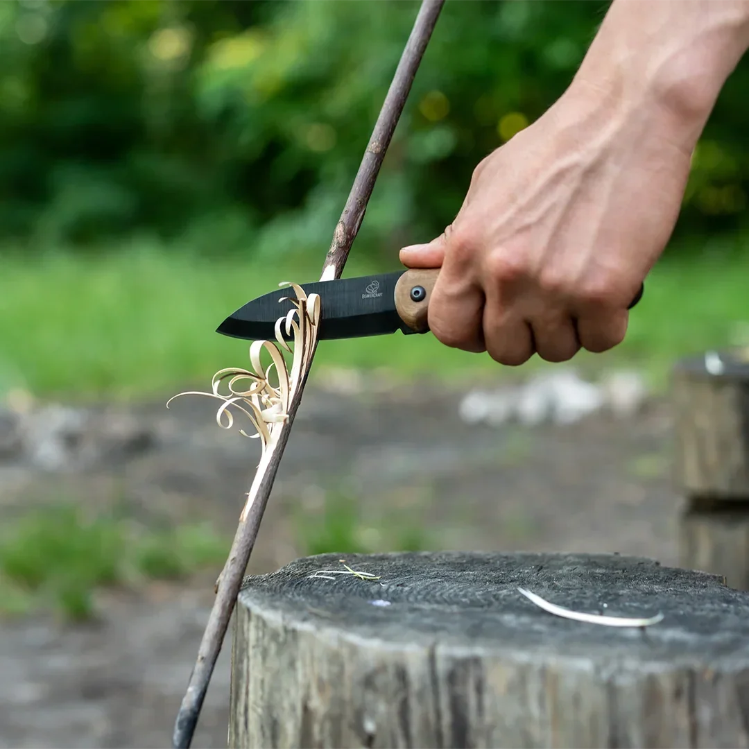 BeaverCraft Shadow Bushcraftkniv - spikking