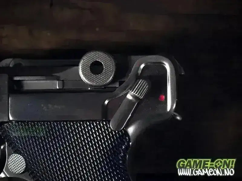 WE - Luger Softgunpistol med Blowback - Sølv - Game-On.no