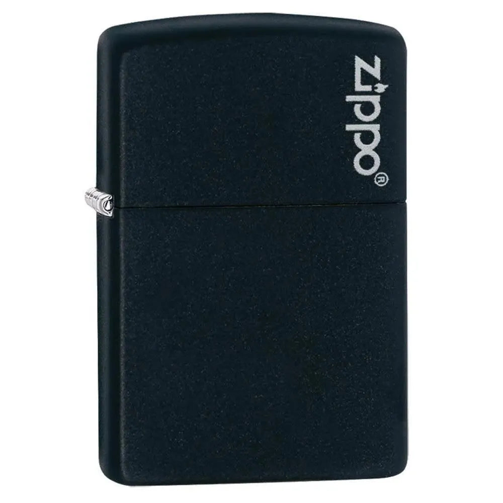 Zippo - Klassisk Matt Svart med Logo - gameon.eu